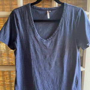 Banana Republic The Signature Tee